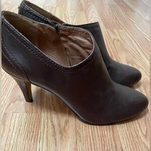 Vince Camuto heeled booties